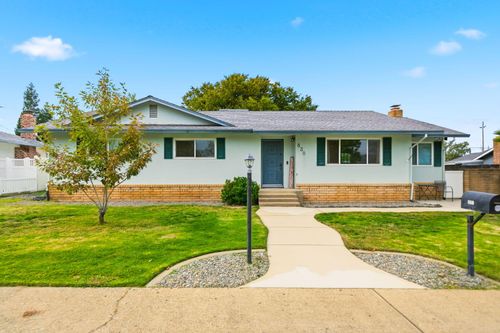 830 Middle St, Redding, CA, 96003-2229 | Card Image