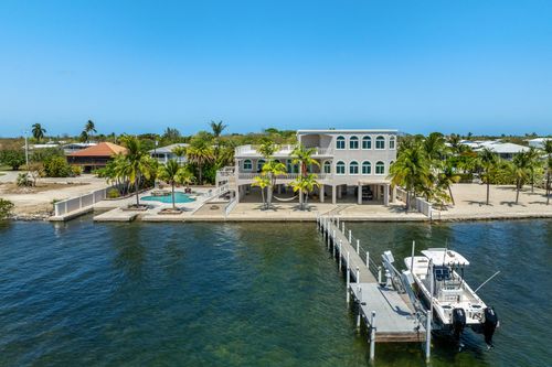 3742 Seagrape St, Big Pine Key, FL, 33043-6115 | Card Image
