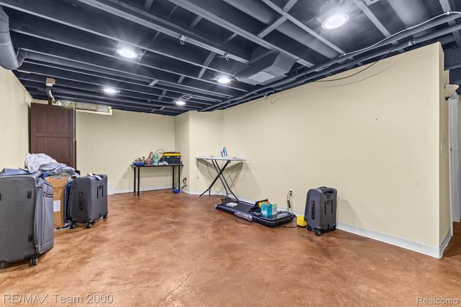 25_7485_Pointe_Dr25_mls.jpg | Image 24