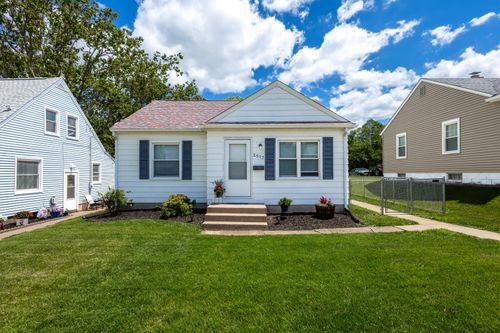 2517 Pacific St, Davenport, IA, 52804-2335 | Card Image