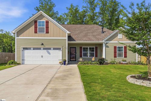 300 Icebow Rd, Fountain Inn, SC, 29644-7919 | Card Image