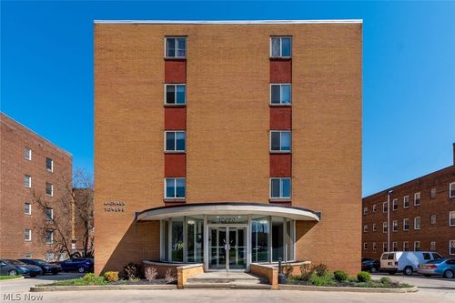 310-12050 Lake Ave, Lakewood, OH, 44107-1866 | Card Image