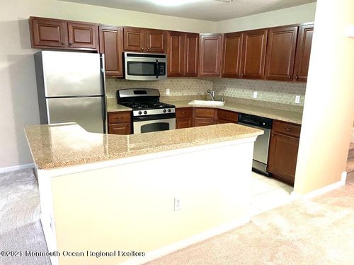 1091-1091 Morning Glory Dr, Monroe, NJ, 08831-5346 | Card Image