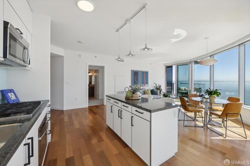 27f-301 Main St, San Francisco, CA, 94105-5048 | Card Image