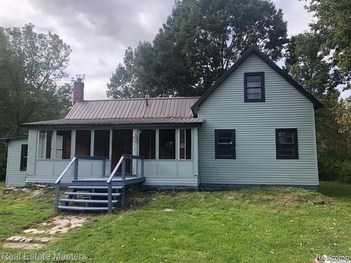 7627 Lapeer Rd, Wales, MI, 48027-1517 | Card Image
