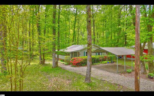 114 Pipe Line Ln, Cleveland, SC, 29635-9757 | Card Image