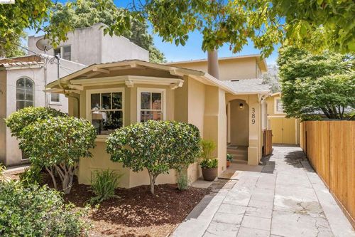 389 38th St, Oakland, CA, 94609-2735 | Card Image