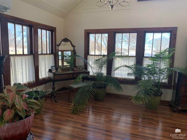 708 S Cedar St, House other with 3 bedrooms, 3 bathrooms and null parking in Abilene KS | Image 35