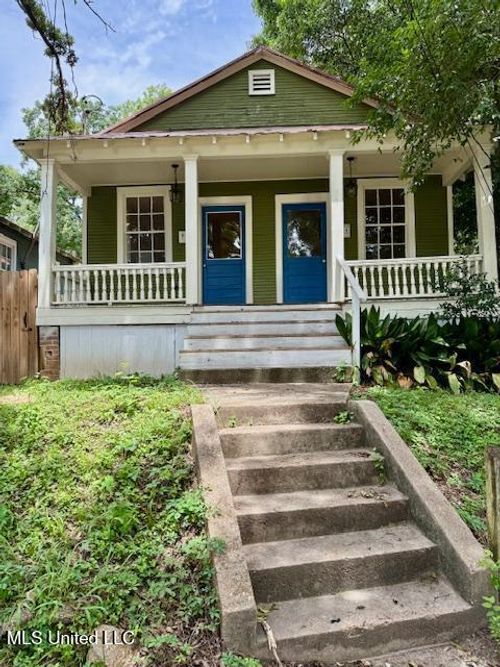 207 Saint Mary St, Natchez, MS, 39120-2836 | Card Image