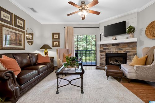 203-203 Sterling Oaks Dr, HOOVER, AL, 35244-2032 | Card Image