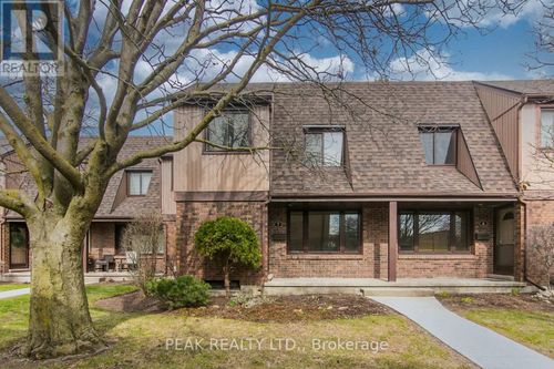 7-279 Sandowne Drive, Waterloo, ON, N2K2C1 | Card Image