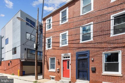357 Reno St, PHILADELPHIA, PA, 19123-2216 | Card Image