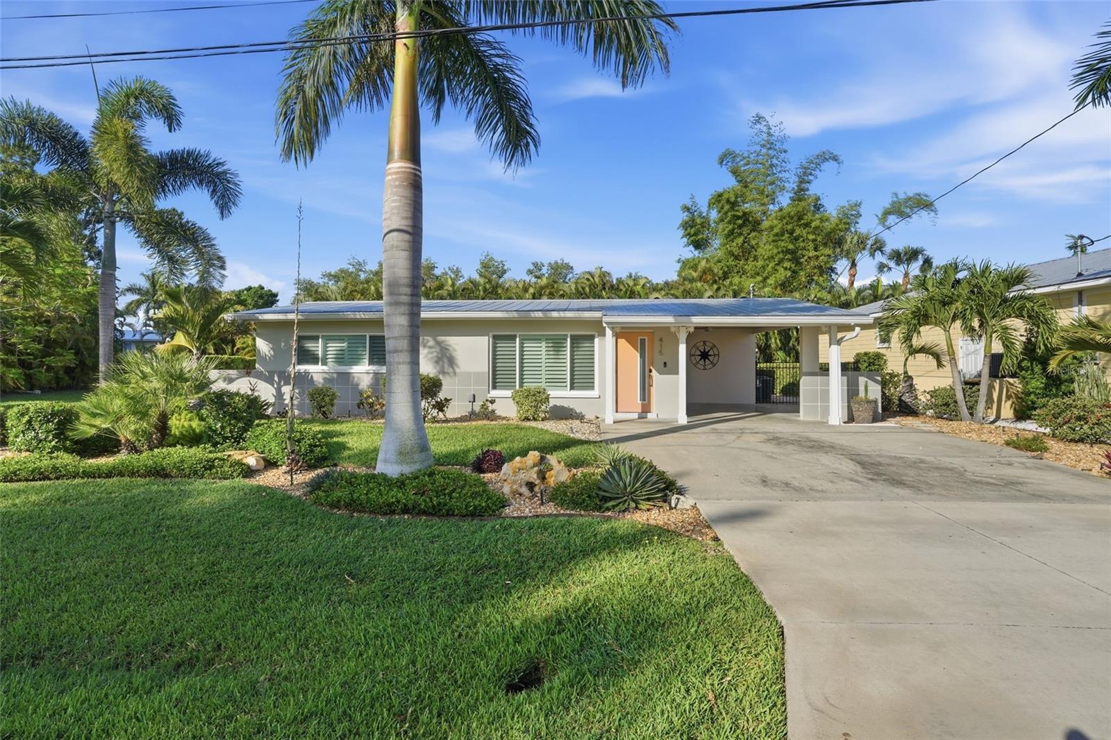 Residential in PUNTA GORDA