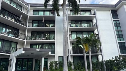 511-1101 River Reach Dr, Fort Lauderdale, FL, 33315-1178 | Card Image