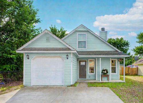 210 15th St, Mounds, OK, 74047 | Card Image