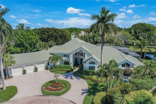 695 Ardmore Ln, NAPLES, FL, 34108-8563 | Card Image