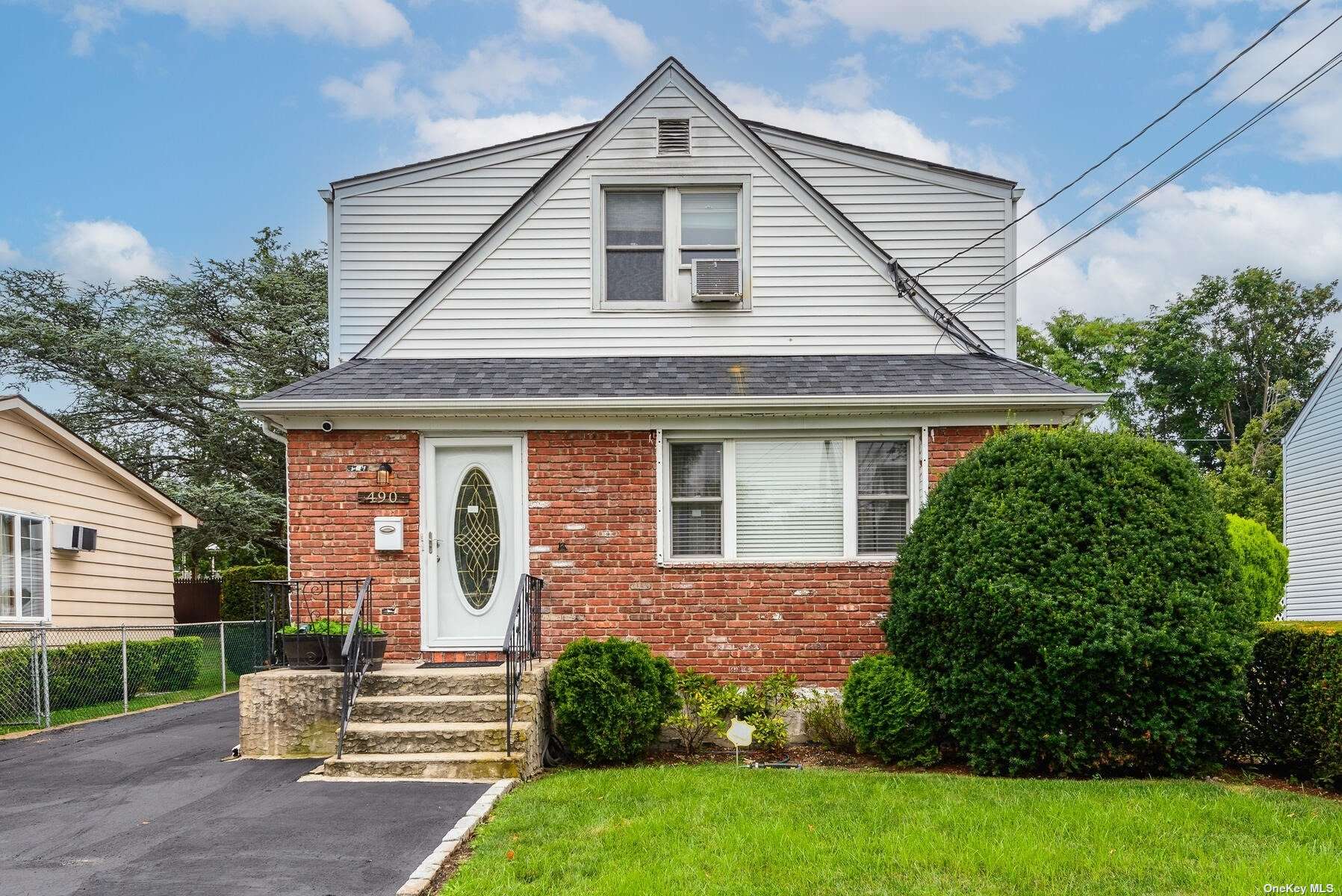 Pennsylvania Ave, Williston Park, NY 11596