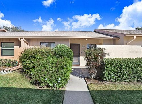 38429 Cottonwood Pl, ZEPHYRHILLS, FL, 33542-6617 | Card Image