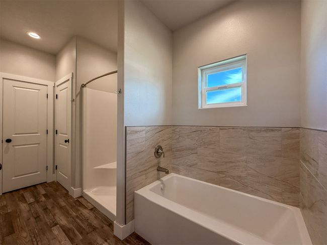 Full bath | Image 25