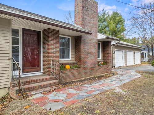 10 Penley Street, Augusta, ME, 04330 | Card Image