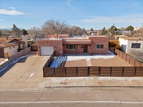 1106 Camino Consuelo, Santa Fe, NM, 87507-5099 | Card Image