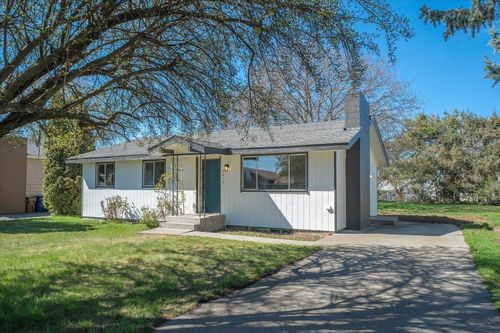 2415 N Myrtle St, Spokane, WA, 99217 | Card Image