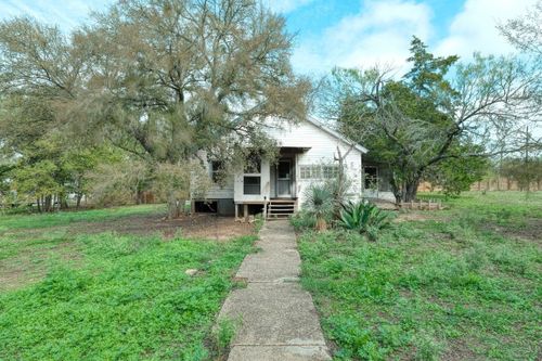 116 Hart Ln, Cedar Creek, TX, 78612-3374 | Card Image