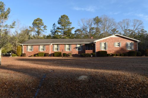 4 Healthy Pine Rd, Camden, SC, 29020-9264 | Card Image