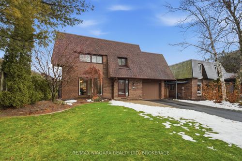 17 The Cedars St, St Catharines, ON, L2M6M7 | Card Image