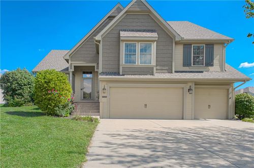 9103 N Bales Ave, Kansas City, MO, 64156-8940 | Card Image