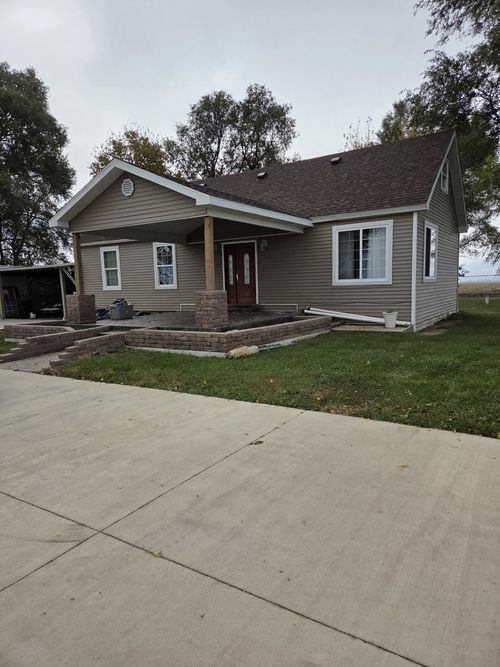 3692 E 2nd Rd, Mendota, IL, 61342 | Card Image