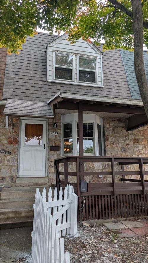 2055 Baker Dr, ALLENTOWN, PA, 18103-8513 | Card Image