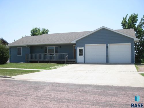 525 Valley View Ave, Baltic, SD, 57003-3000 | Card Image