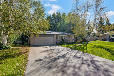 7 Donelda Crt, House other with 3 bedrooms, 2 bathrooms and 6 parking in Scugog ON | Image 2