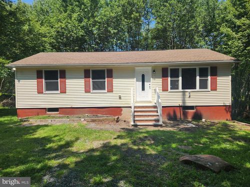 2113 Wild Laurel Dr, Long Pond, PA, 18334-7944 | Card Image