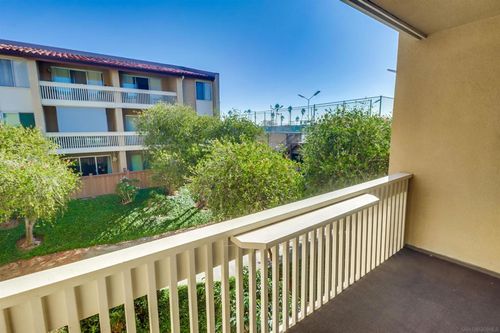 201-1855 Diamond St, San Diego, CA, 92109-3358 | Card Image