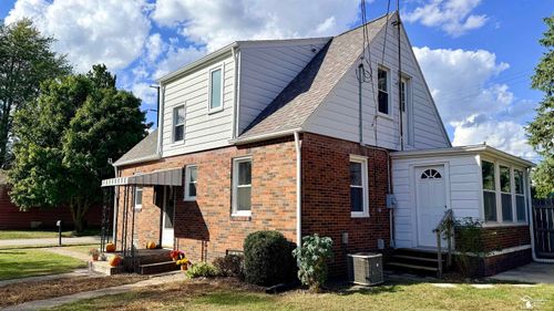 4617 Saint Anthony Rd, Temperance, MI, 48182-2710 | Card Image