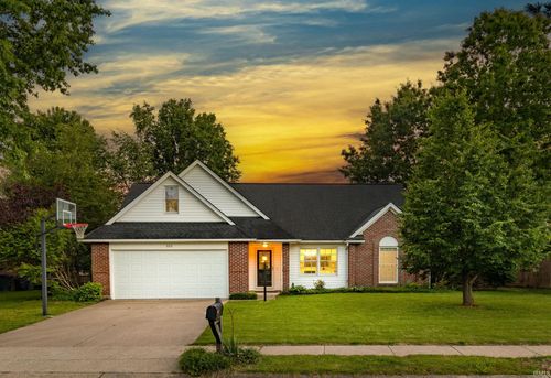 323 E Evergreen Rd, Evansville, IN, 47711-7234 | Card Image