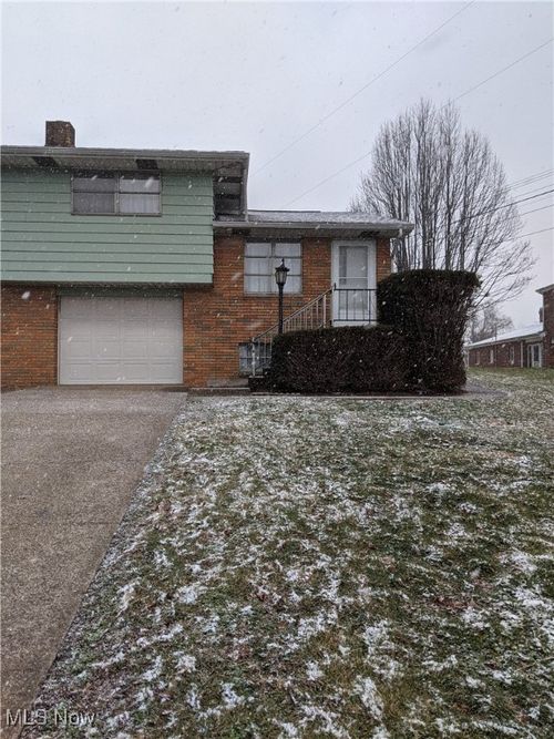 72100 Sharon Rd, Bridgeport, OH, 43912-8724 | Card Image