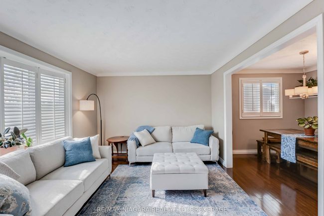 7639 Jubilee Dr, House other with 3 bedrooms, 3 bathrooms and 2 parking in Niagara Falls ON | Image 4