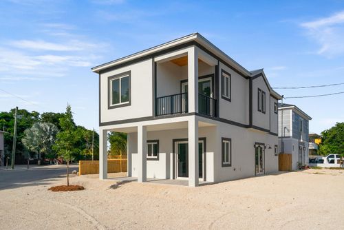 1 Orange Dr, Key Largo, FL, 33037-2571 | Card Image