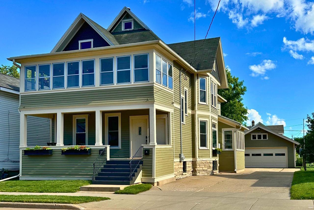 Parkway Ave, Oshkosh, WI 54901