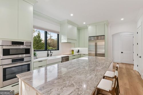 669 Arnold Ln, Saint Simons Is, GA, 31522-4102 | Card Image