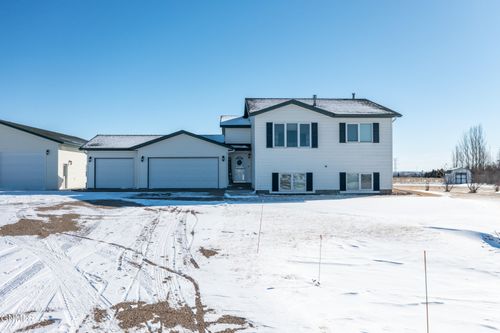 1001 Sunflower Dr, Bismarck, ND, 58503-6480 | Card Image