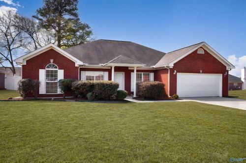 121 Bambi Ln, Madison, AL, 35758-6809 | Card Image