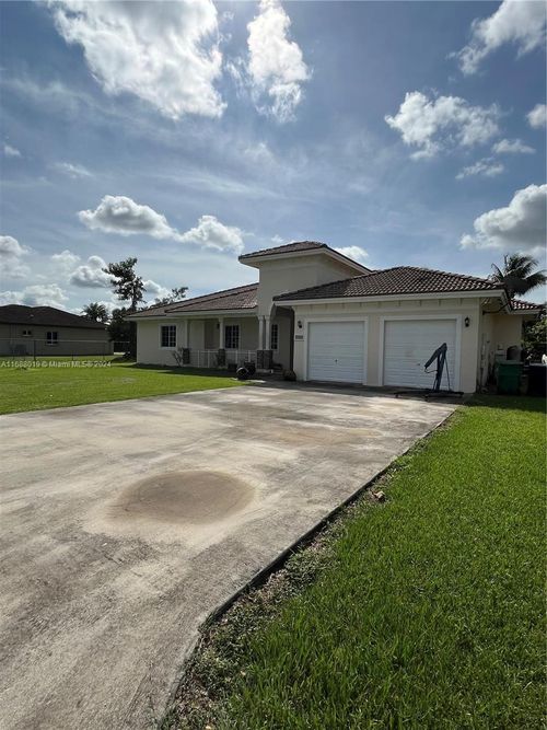 20494 Sw 325th St, Homestead, FL, 33030-2631 | Card Image