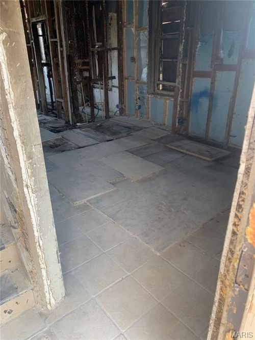 3223 S 7th St, Saint Louis, MO, 63118-2615 | Card Image