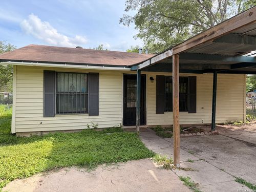 6130 Bark Valley Dr, San Antonio, TX, 78242-2005 | Card Image