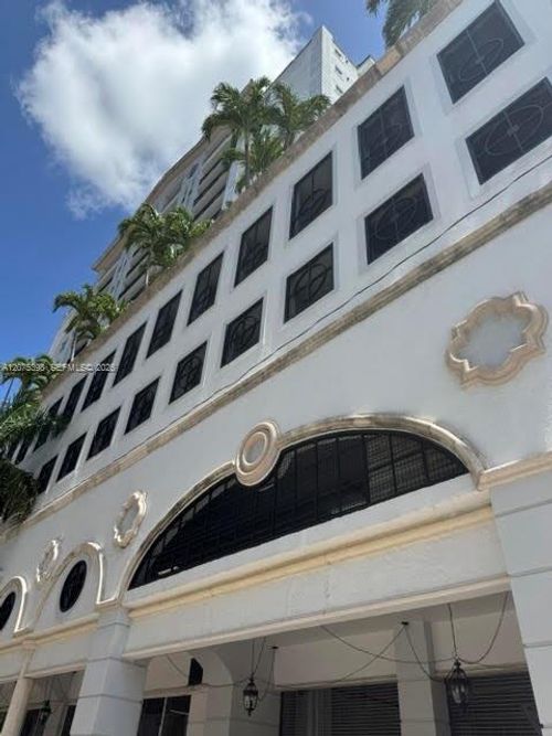 1105-357 Almeria Ave, Coral Gables, FL, 33134-5801 | Card Image