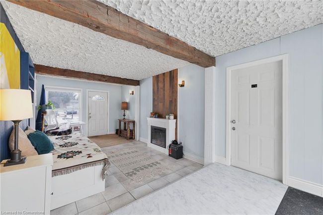 945 Regional Rd 97, House other with 3 bedrooms, 2 bathrooms and 8 parking in Puslinch ON | Image 11